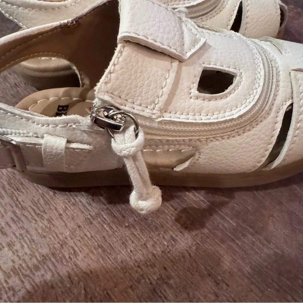 🤍👣 Billy Footwear White Sandals – Toddler 9M 👣🤍